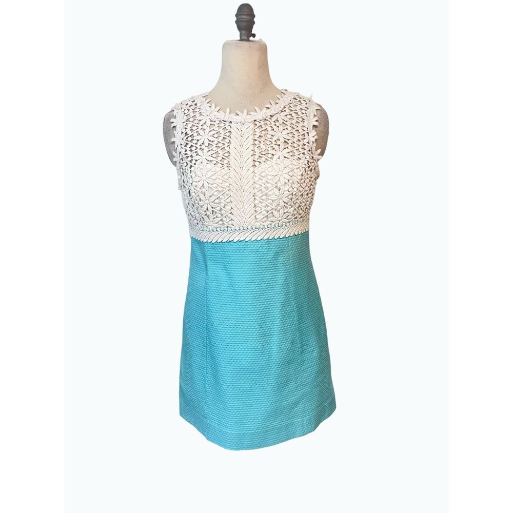 Lilly Pulitzer Crochet Lace Breakers Shift Dress in Breakwater Blue 8 Fits 6 - Picture 4 of 10